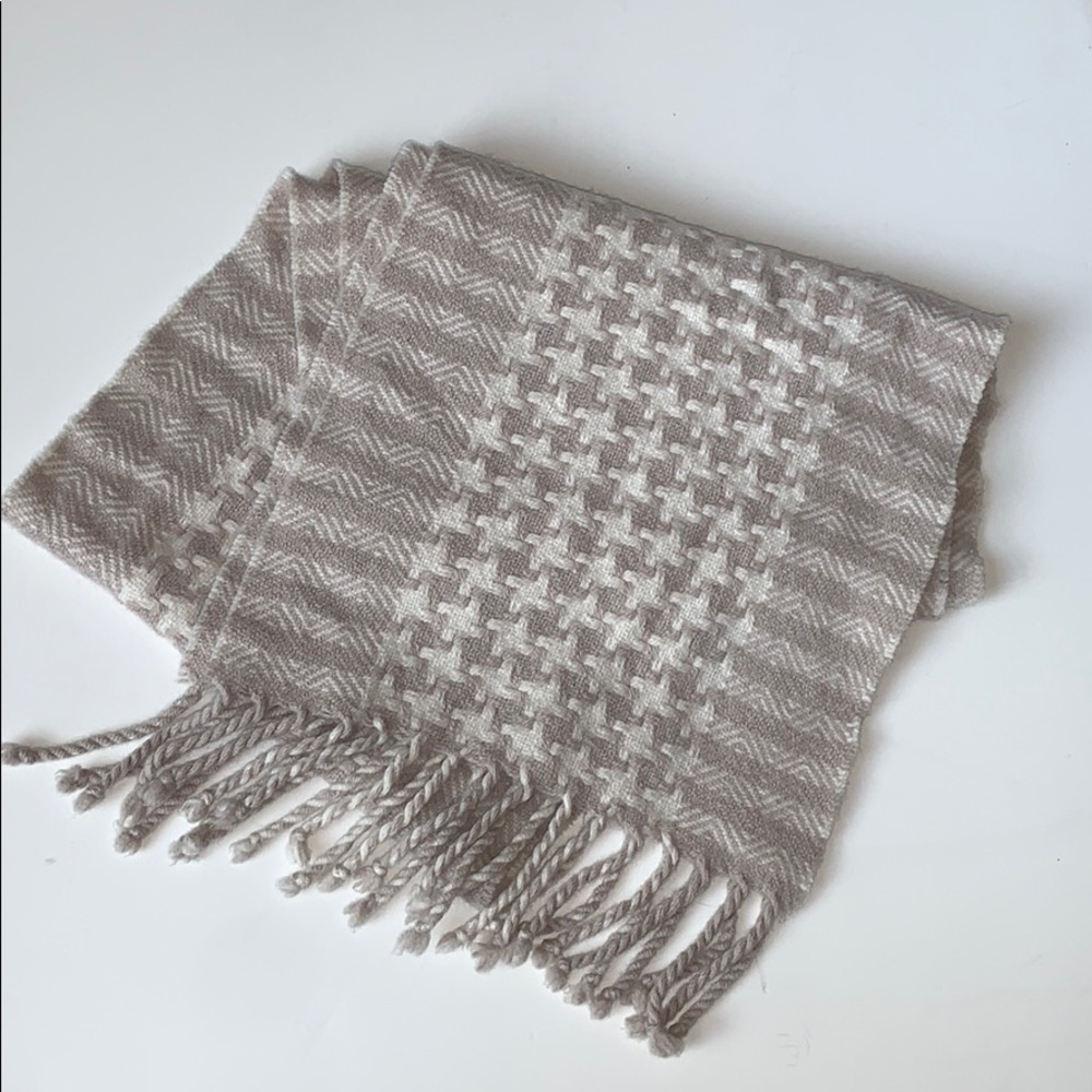 Charter Club Women’s Cashmere Scarf